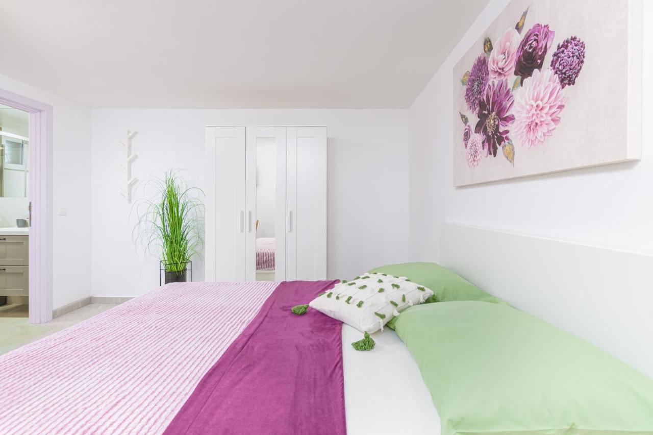 מדולין Studio Apartment Mali מראה חיצוני תמונה