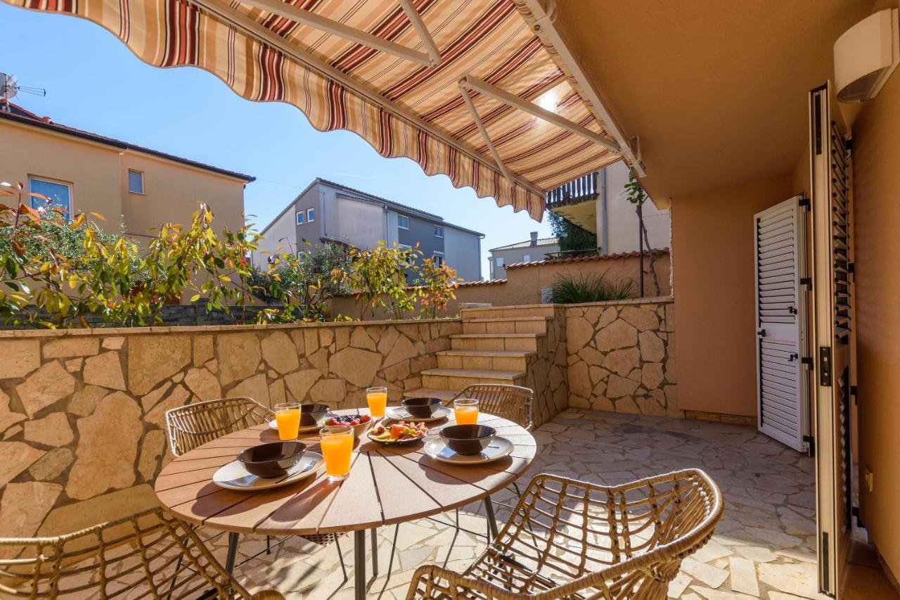מדולין Studio Apartment Mali מראה חיצוני תמונה