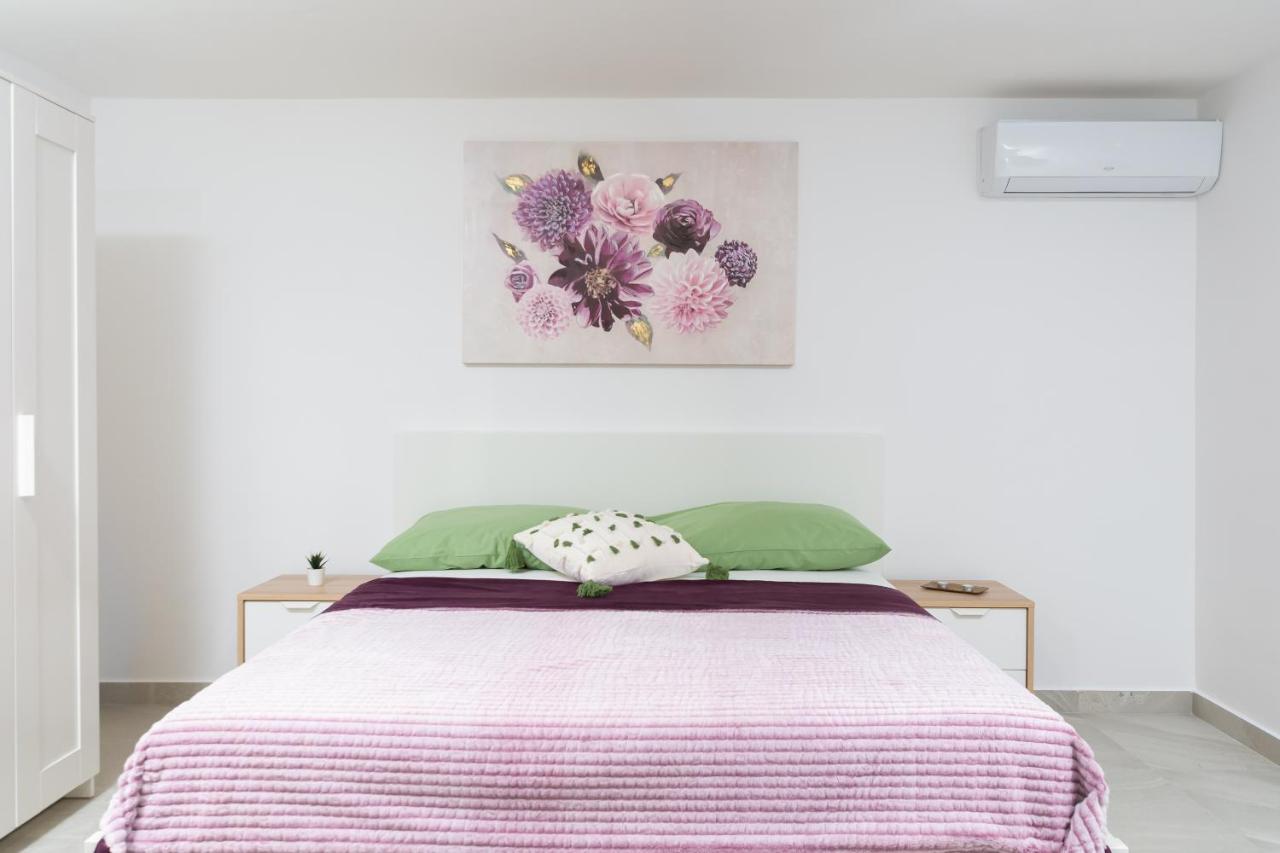 מדולין Studio Apartment Mali מראה חיצוני תמונה