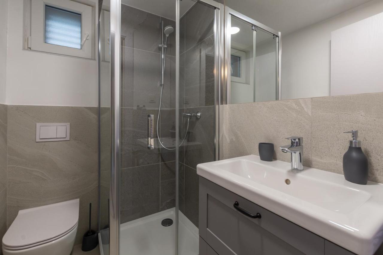 מדולין Studio Apartment Mali מראה חיצוני תמונה