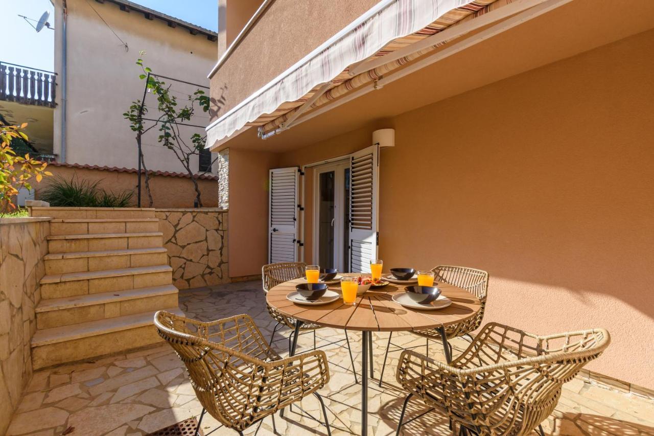 מדולין Studio Apartment Mali מראה חיצוני תמונה