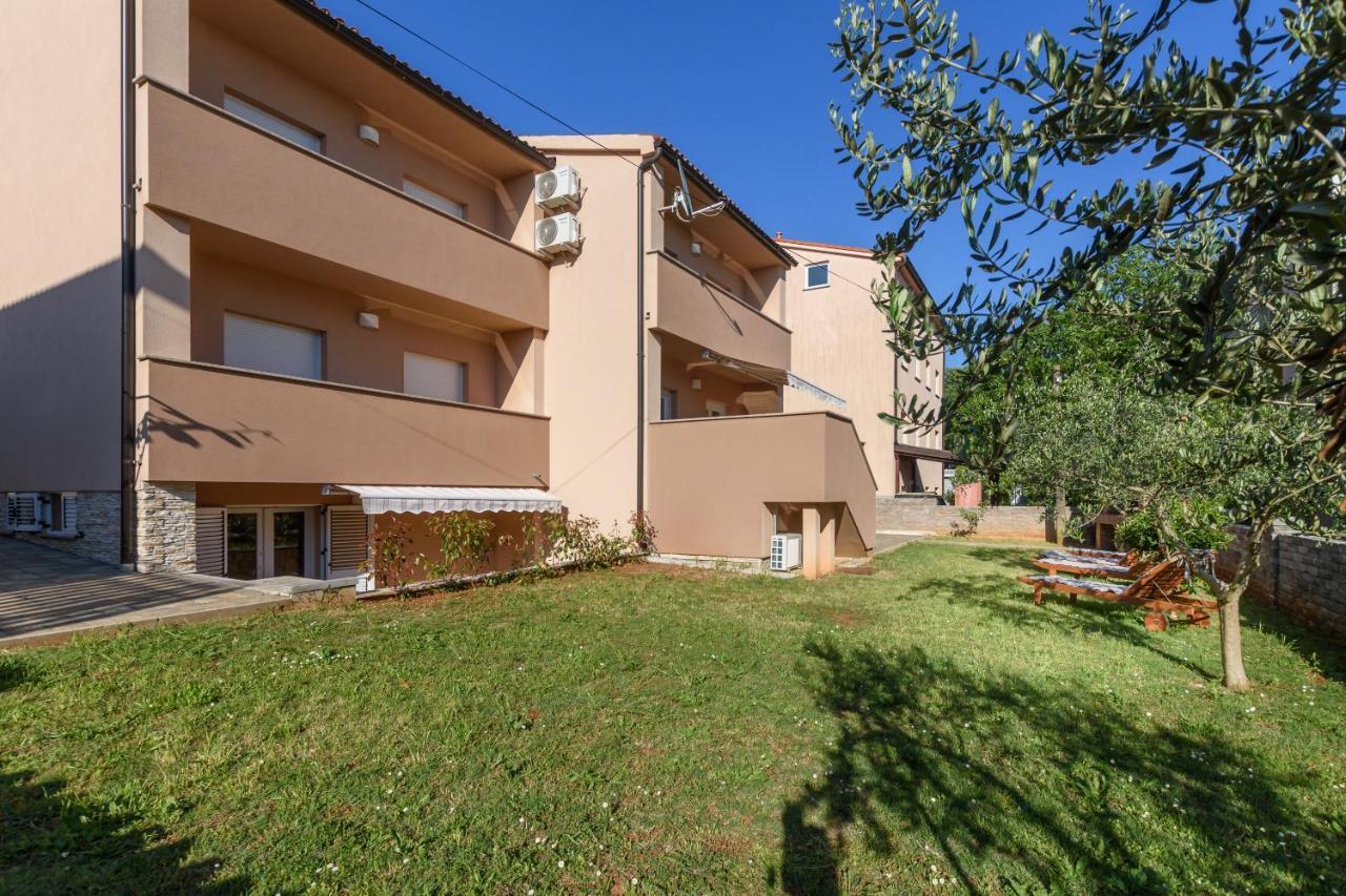 מדולין Studio Apartment Mali מראה חיצוני תמונה